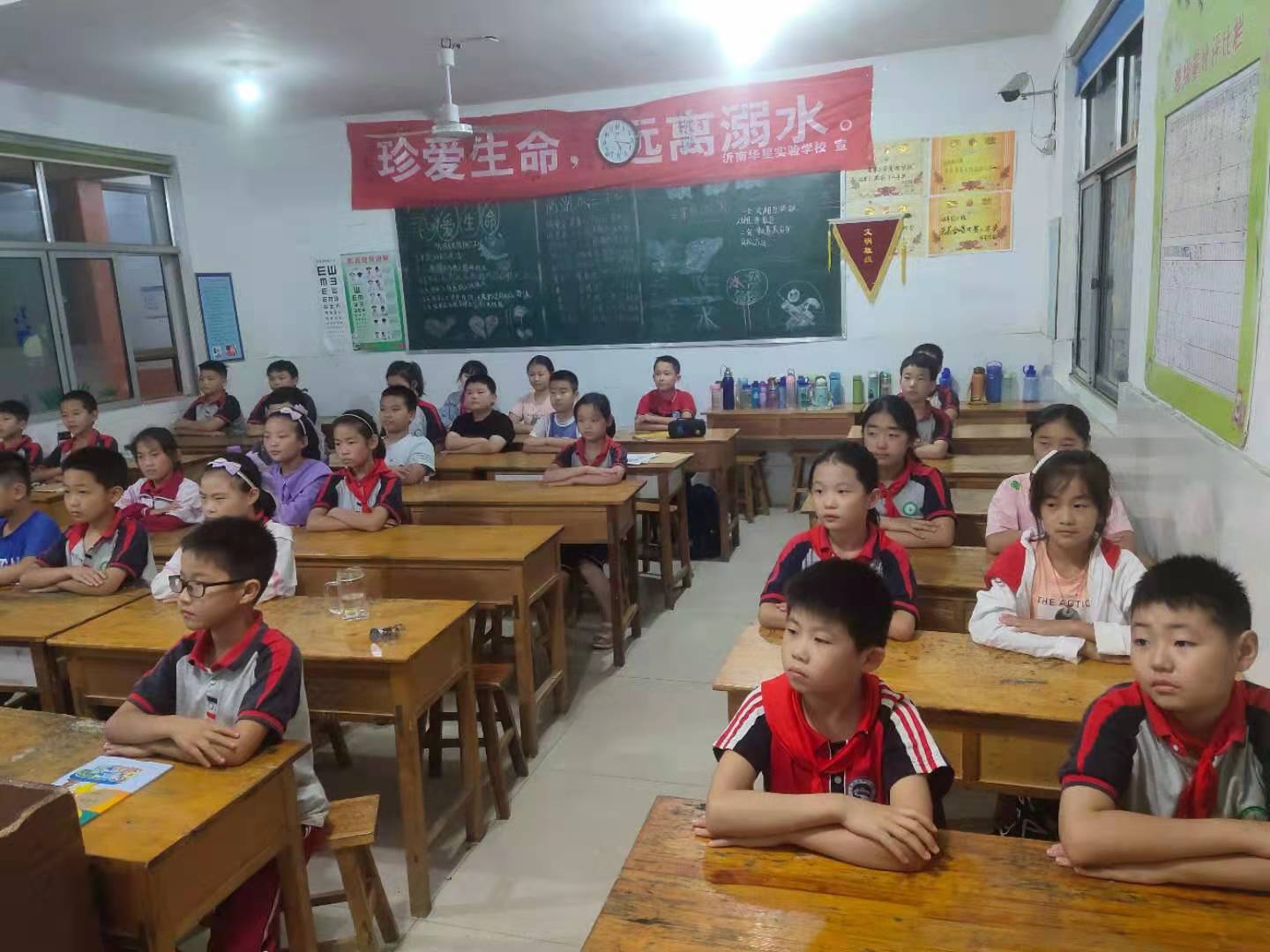 d9142cb9-3b31-4ec6-95d0-bdcd2b85afd9.jpg