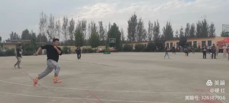 最后进行的比赛是学生组和教师组2.jpeg
