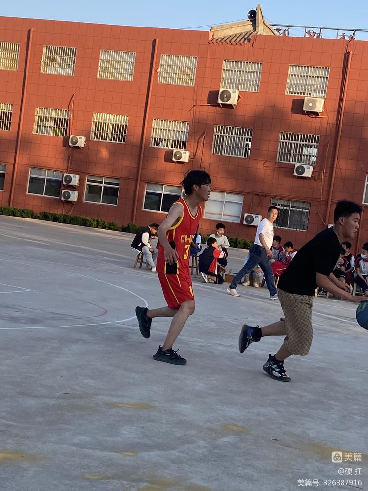 哨声一响,比赛结束,果然姜还是老的辣!!!1.jpeg
