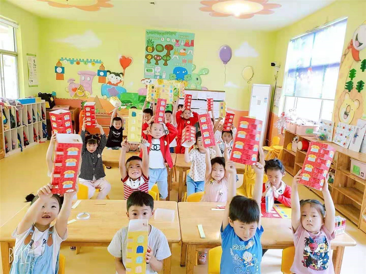 孩子手工展示